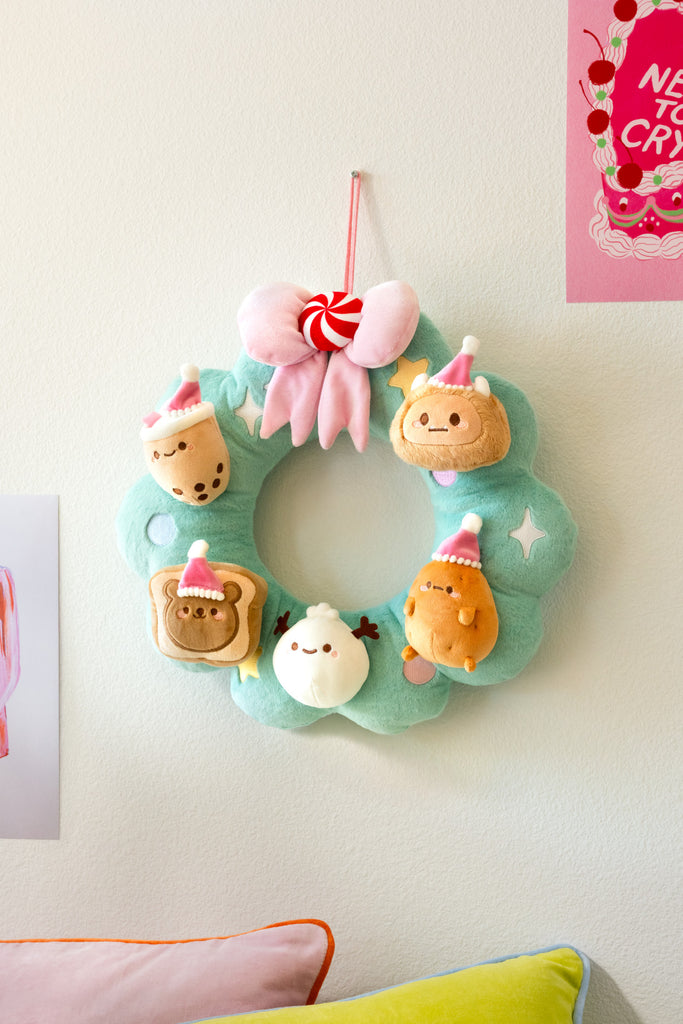 Smoko Friends Tinsel Town Plush Wreath