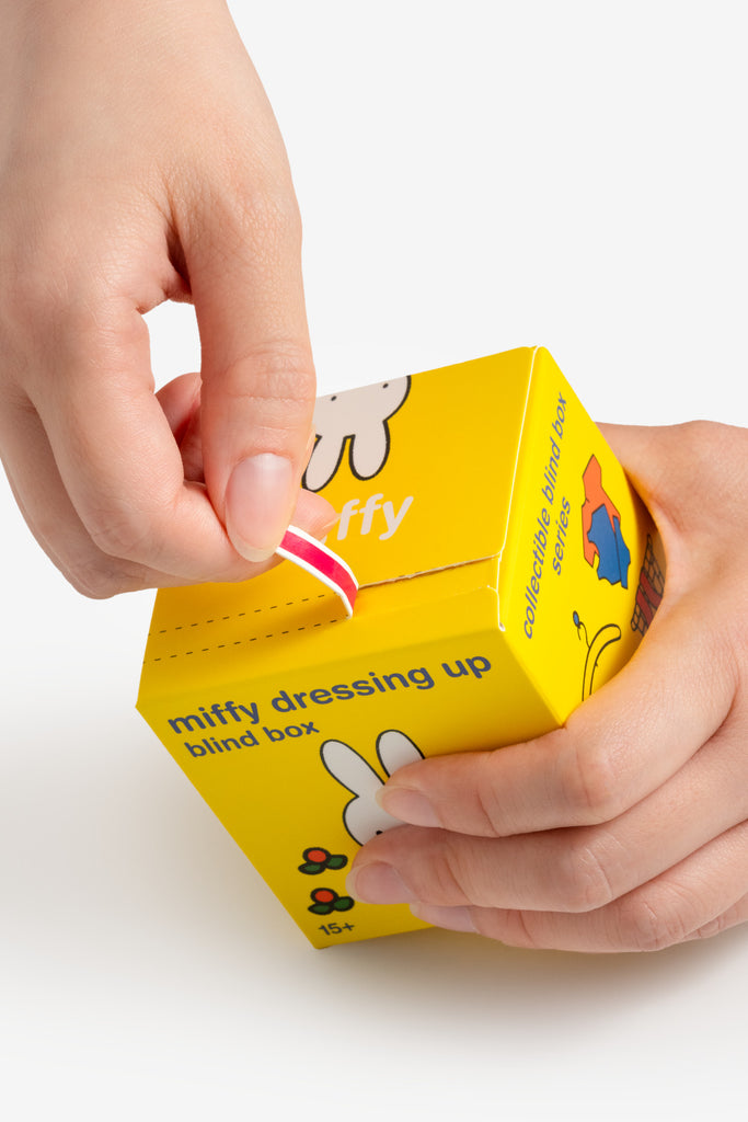 Smoko Miffy Dressing Up Blind Box Figure